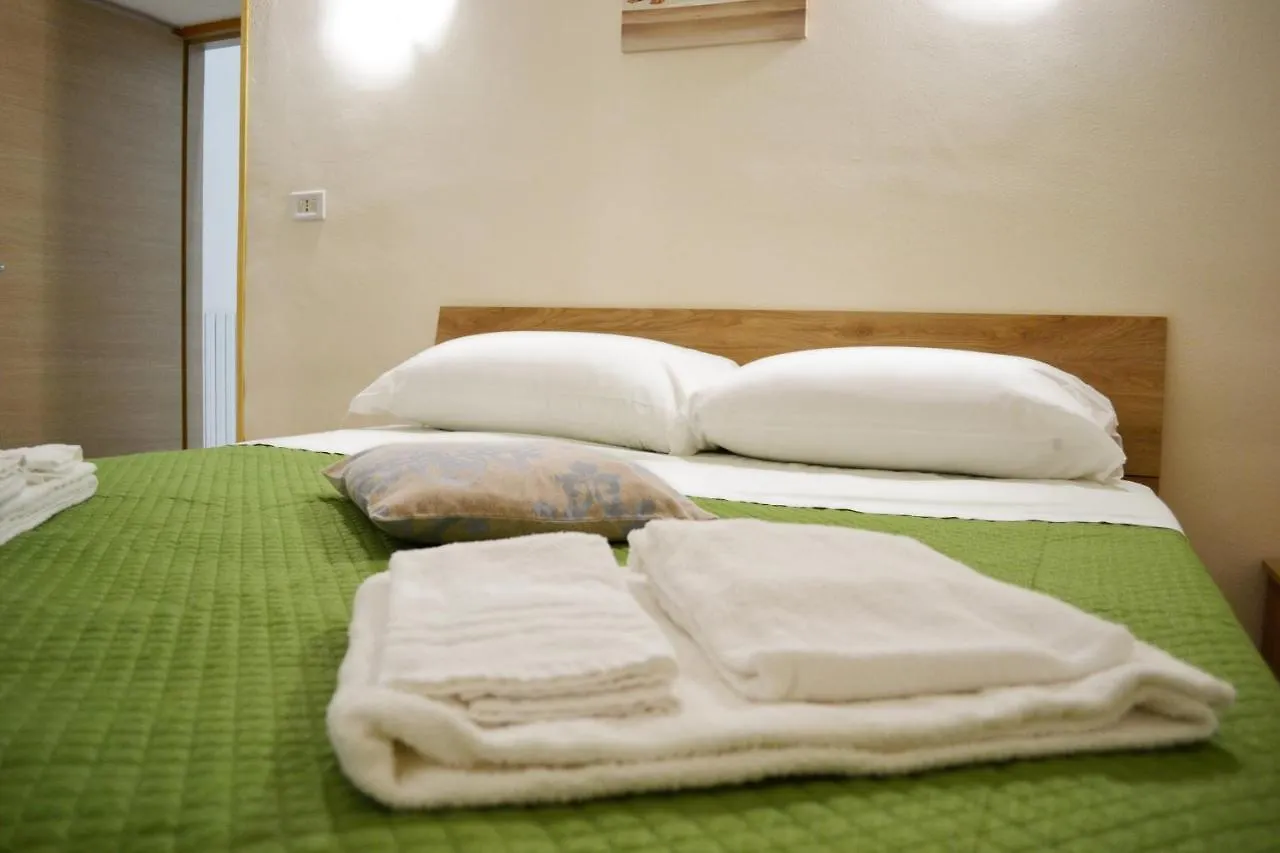 Casa Vacanza Alessandra Nápoles 0*,  Italia